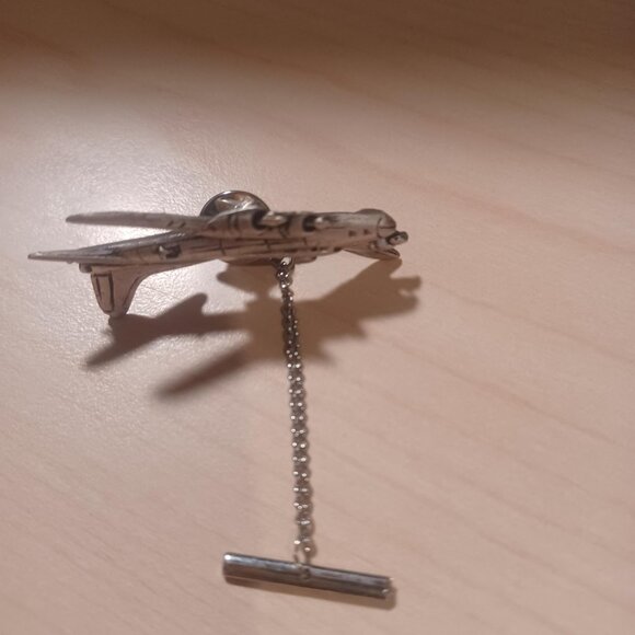 Vintage Silver Tone Boeing B-17 Bomber Plane Pin - Picture 3 of 5